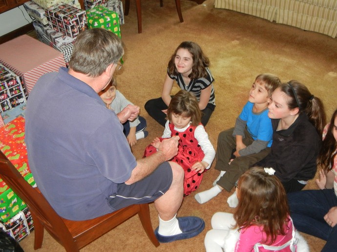Dad Tells a Christmas Story